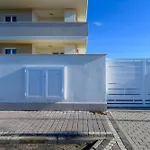 Fronte Mare House - 10 Min To Airport - Netflix Vakantiehuis