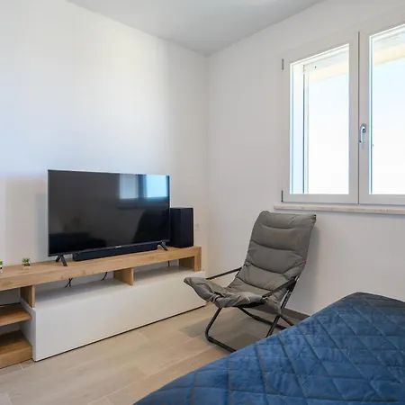 Fronte Mare House - 10 Min To Airport - Netflix