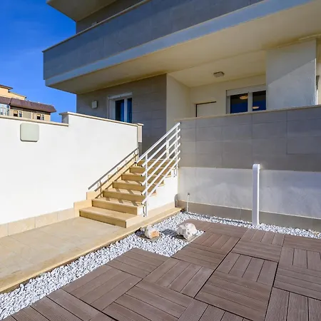 Fronte Mare House - 10 Min To Airport - Netflix